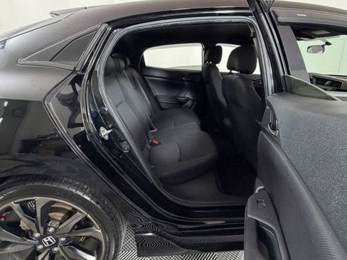 Used 2018 Honda Civic Sport image 6