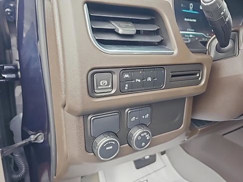 Used 2023 Chevrolet Tahoe LT image 22