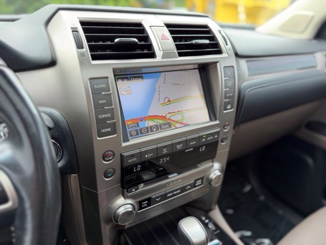 Used 2021 Lexus GX 460 Premium w/ Premium Package AWD/4WD image 27