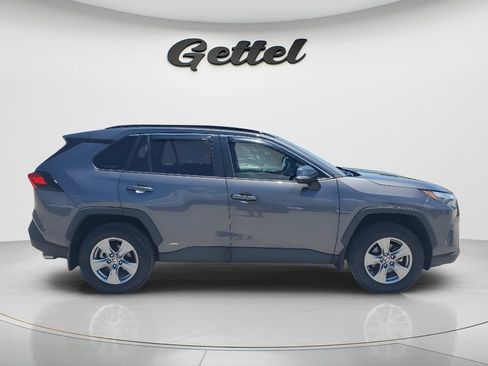 Used 2024 Toyota RAV4 XLE AWD/4WD image 4