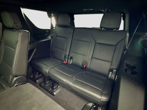 Used 2022 GMC Yukon Denali w/ Denali Premium Package image 22