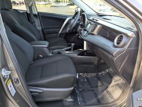 Used 2013 Toyota RAV4 XLE FWD image 19