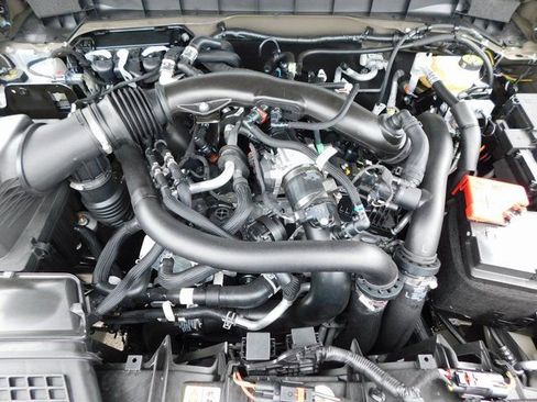 New 2025 Ford Bronco Raptor image 40