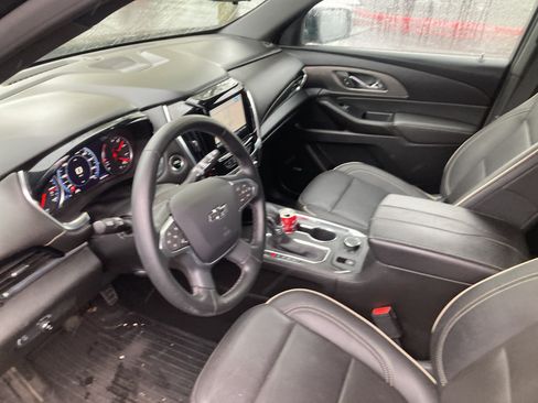 Used 2023 Chevrolet Traverse Premier w/ Redline Edition AWD/4WD image 7