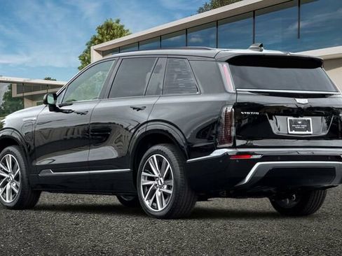 New 2026 Cadillac Vistiq Premium Luxury w/ LPO, Floor Liner Package AWD/4WD image 6
