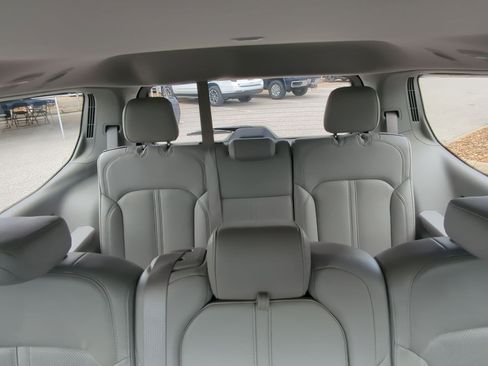 Used 2022 Jeep Wagoneer Series I AWD/4WD image 19