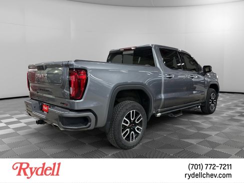 Used 2021 GMC Sierra 1500 AT4 w/ AT4 Preferred Package AWD/4WD image 3