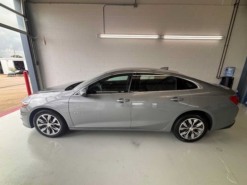 Used 2025 Chevrolet Malibu LT FWD image 8