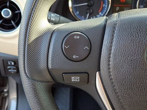Used 2019 Toyota Corolla LE FWD image 20