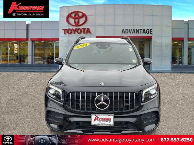 Used 2022 Mercedes-Benz GLB 35 AMG 4MATIC image 2