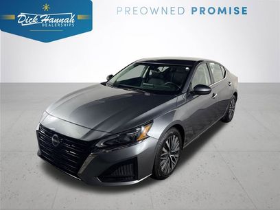 Used 2024 Nissan Altima 2.5 SV