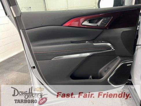 New 2026 Chevrolet Traverse RS w/ LPO, Floor Liner Package FWD image 27