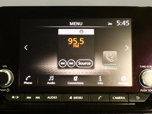 Used 2022 Nissan Pathfinder SV image 31