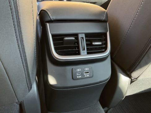 Used 2025 Subaru Legacy Premium AWD/4WD image 31