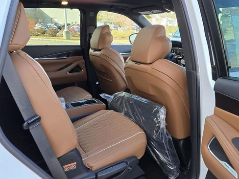 New 2026 INFINITI QX60 Autograph w/ Autograph Tech Package image 19