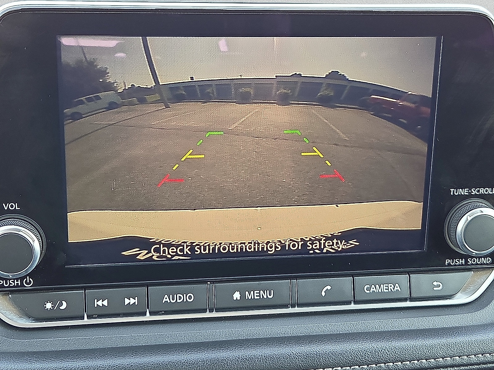 Used 2024 Nissan Rogue S FWD image 16