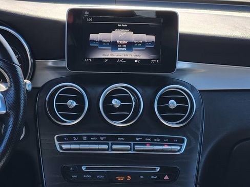 Used 2019 Mercedes-Benz GLC 300 image 13