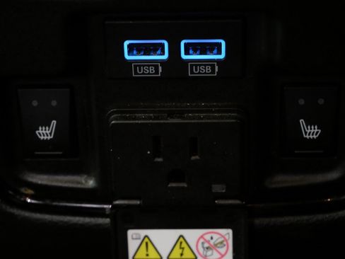 Used 2023 Dodge Durango R/T image 28