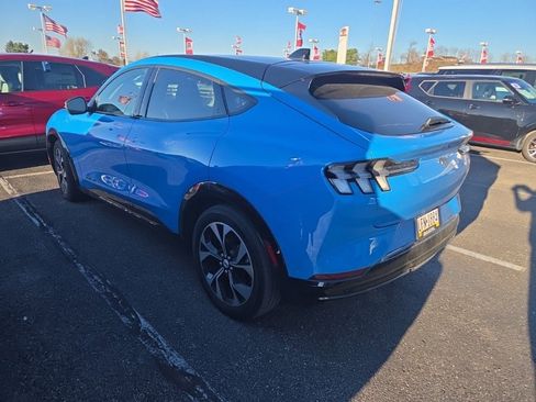 Certified 2022 Ford Mustang Mach-E Premium image 5