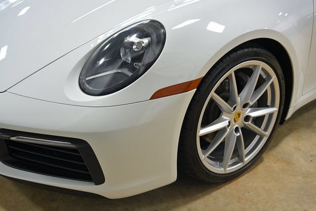 Used 2021 Porsche 911 Carrera image 3