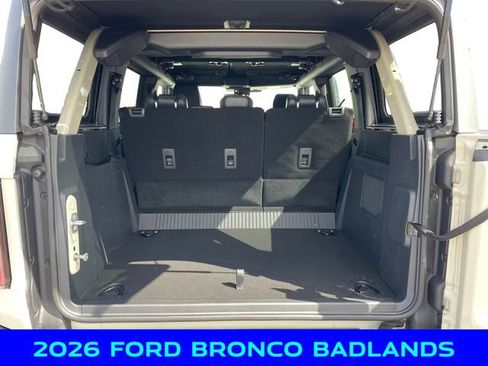New 2026 Ford Bronco Badlands w/ Sasquatch Package AWD/4WD image 5