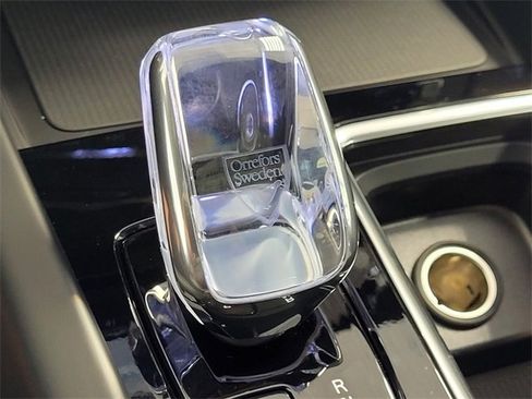 New 2026 Volvo XC60 B5 Core w/ Protection Package Premier image 25