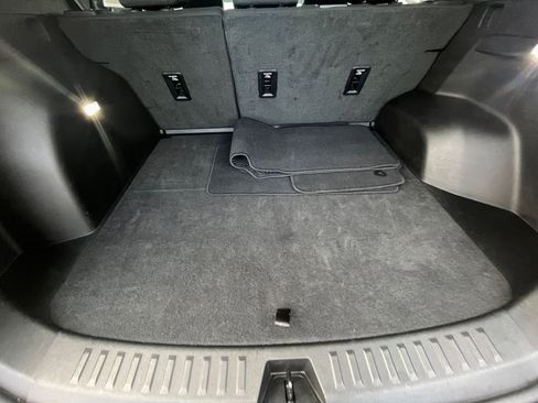 Used 2025 Chevrolet Equinox LT image 33