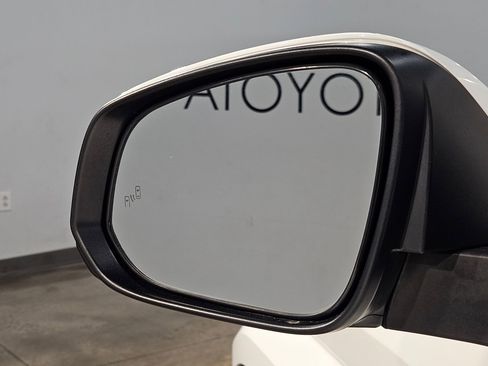 Certified 2024 Toyota Tacoma SR5 image 22