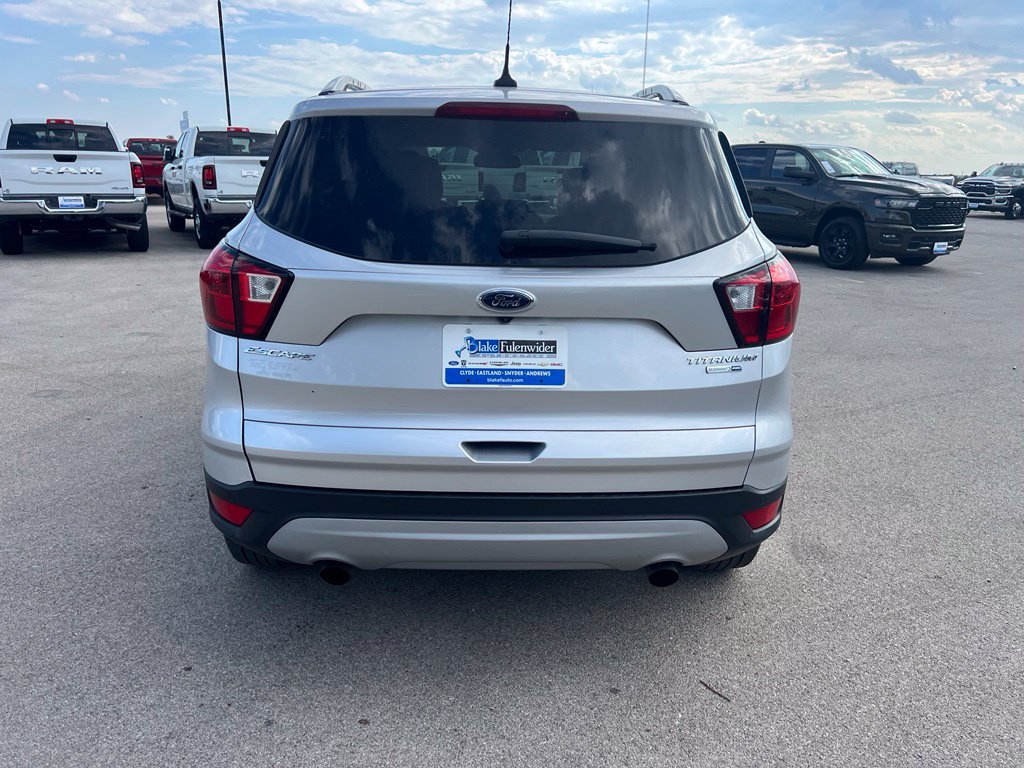 Used 2019 Ford Escape Titanium AWD/4WD image 4