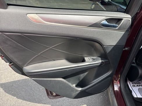 Used 2017 Lincoln MKC Select w/ Select Plus Package image 11