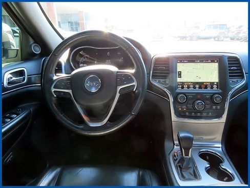 Certified 2018 Jeep Grand Cherokee Limited image 10