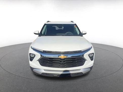 Used 2025 Chevrolet TrailBlazer LT AWD/4WD image 4
