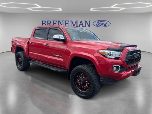 Used 2016 Toyota Tacoma Limited w/ Towing Package AWD/4WD image 3