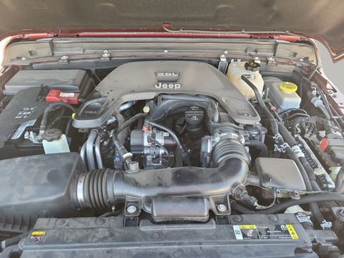 Used 2021 Jeep Wrangler Unlimited Rubicon image 9