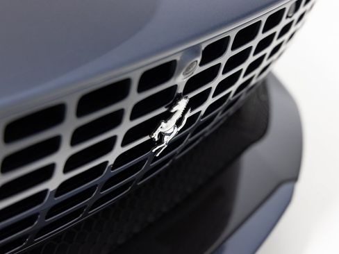 Used 2021 Ferrari Roma RWD image 27