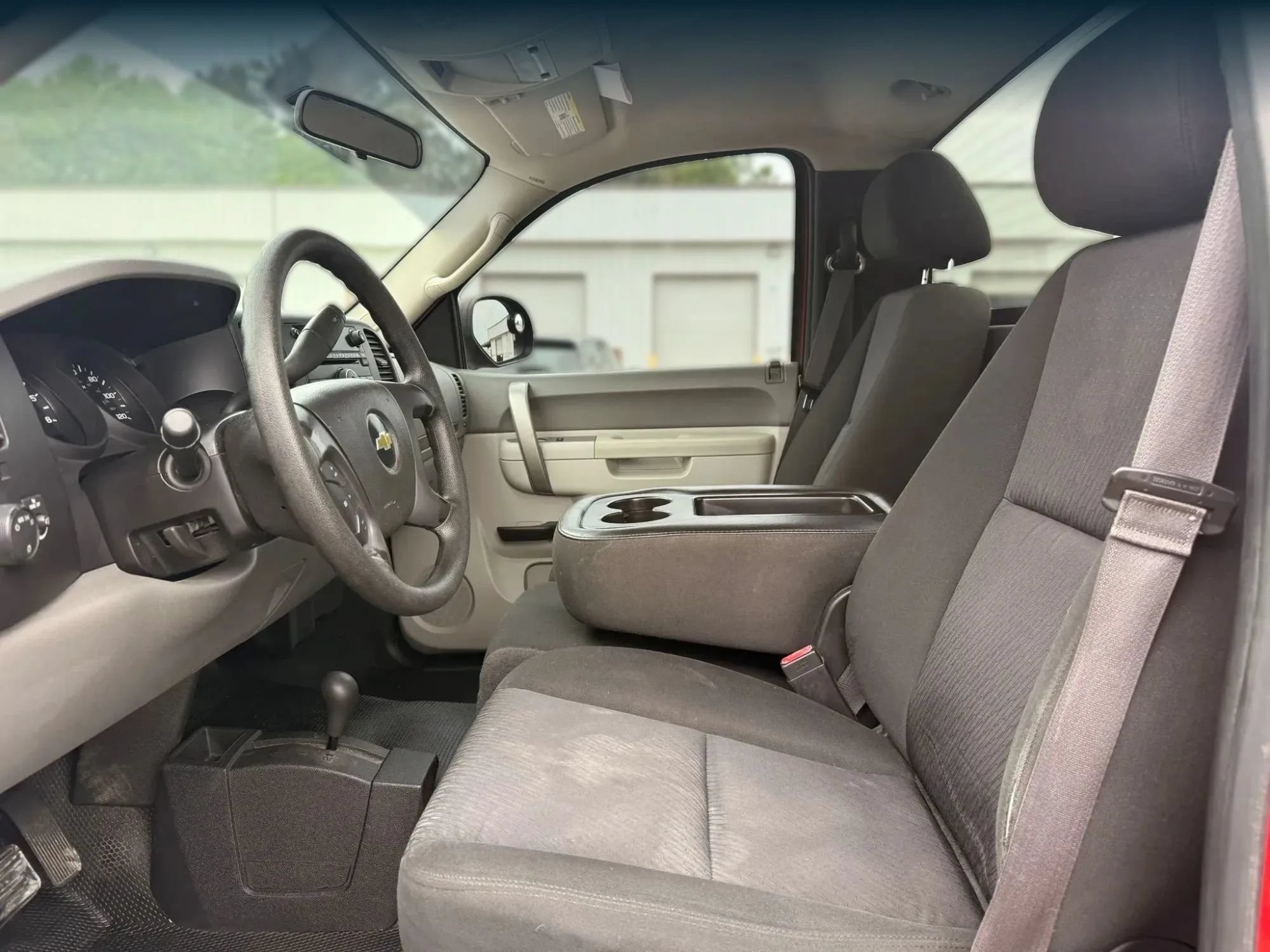 Used 2011 Chevrolet Silverado 1500 W/T w/ LS Package AWD/4WD image 2