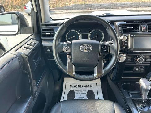 Used 2016 Toyota 4Runner TRD Pro image 34
