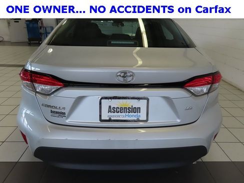 Used 2024 Toyota Corolla LE image 12