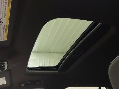 New 2026 Chevrolet Trax RS w/ Sunroof Package FWD image 35