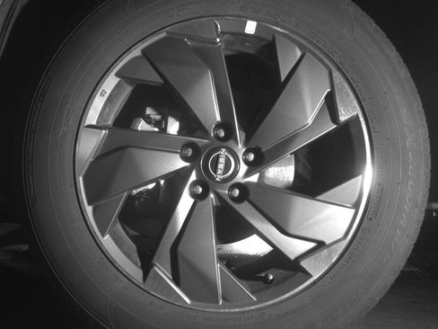 Used 2025 Nissan Rogue SV FWD image 12