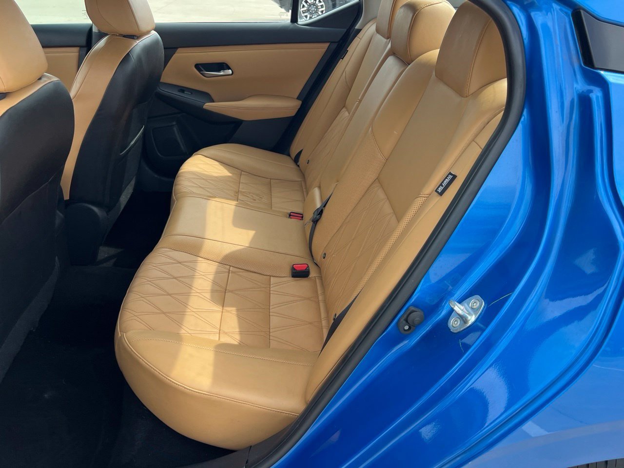 Used 2023 Nissan Sentra SV w/ SV Premium Package FWD image 10