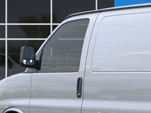 New 2026 Chevrolet Express 2500 RWD image 18