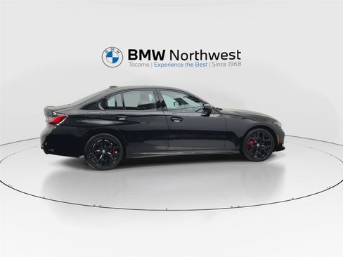 New 2026 BMW 330i xDrive Sedan w/ M Sport Package image 4