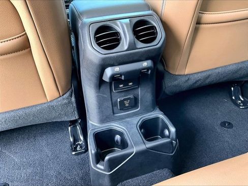 Used 2021 Jeep Gladiator Overland AWD/4WD image 25
