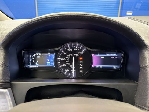 Used 2012 Lincoln MKX FWD image 18