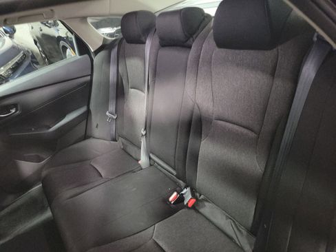 Used 2023 Honda Accord EX image 10