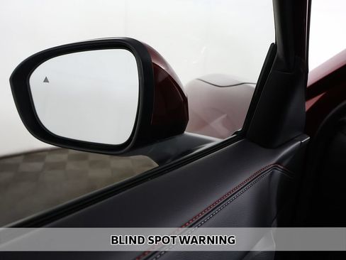 Used 2025 Nissan Kicks SR FWD image 5