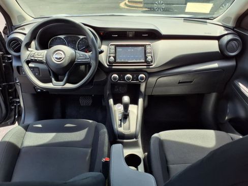 New 2025 Nissan Kicks Play S image 7