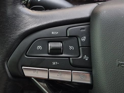 Used 2021 Cadillac Escalade ESV Sport w/ Driver Assist Tech Package AWD/4WD image 38