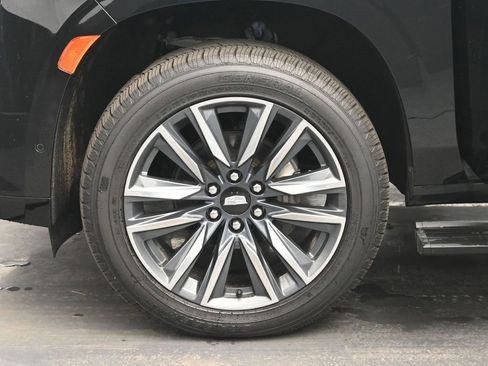 Used 2022 Cadillac Escalade Sport w/ Touring Package image 32